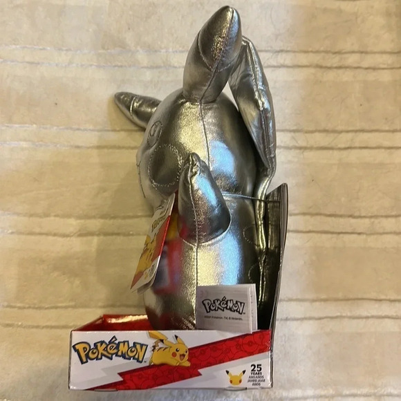 NWT Pokémon Pikachu Silver 25 year anniversary stuffed collectible in packaging - Picture 2 of 7